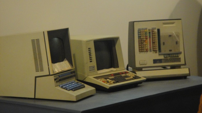 Vintage Computers, por Marie Mosley con licencia CC by en https://flic.kr/p/8GyC7d