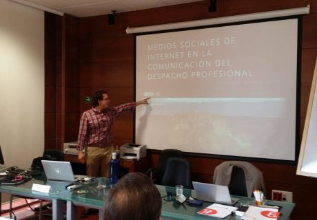 Curso en Almería sobre herramientas de Internet para profesionales.